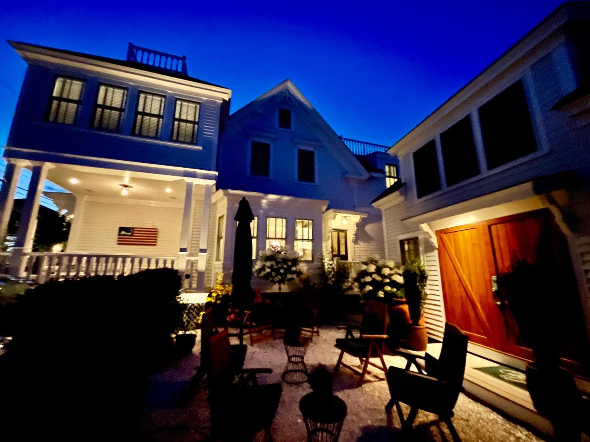 White Porch Inn Provincetown Exterior photo