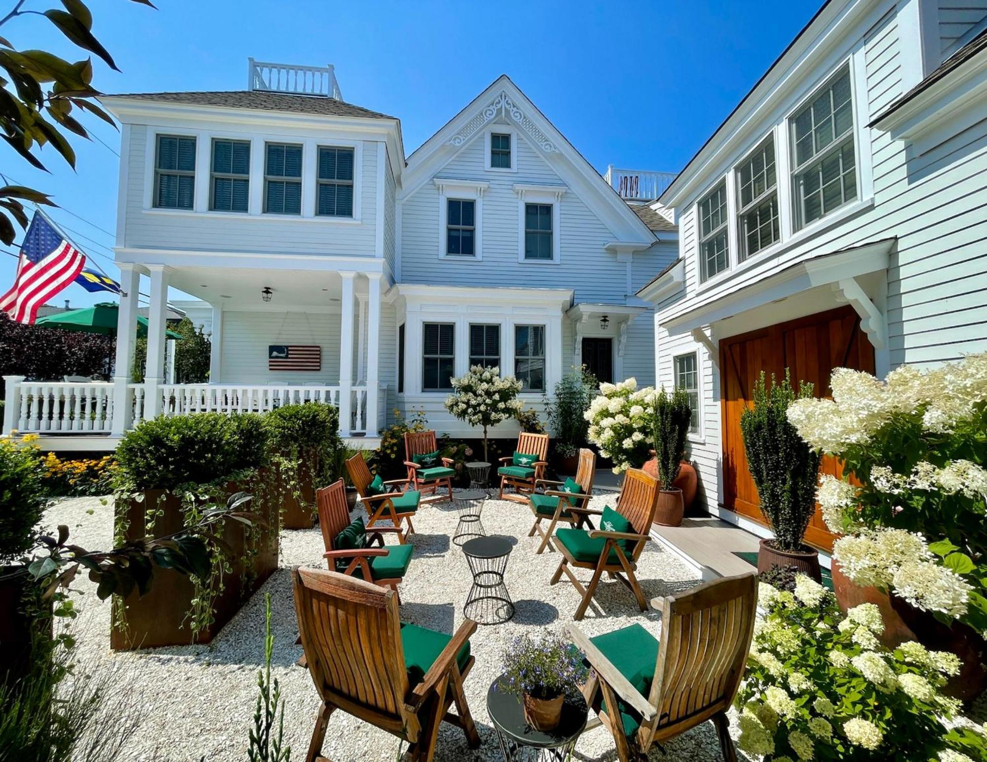 White Porch Inn Provincetown Exterior photo