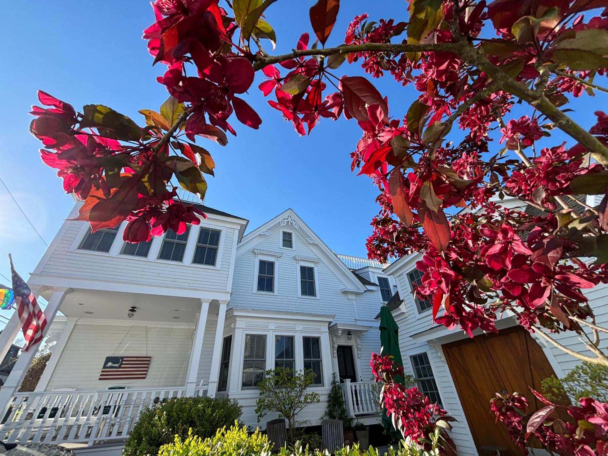 White Porch Inn Provincetown Exterior photo