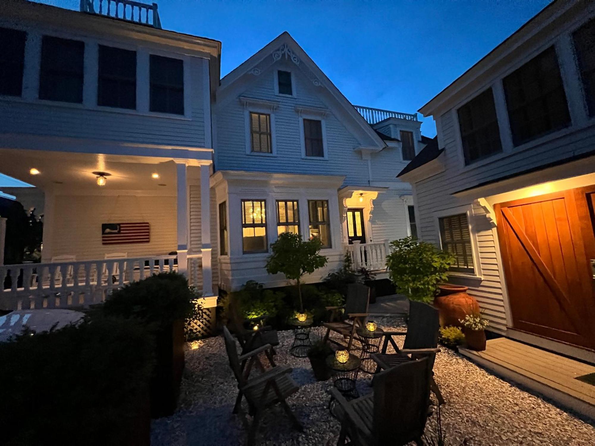 White Porch Inn Provincetown Exterior photo