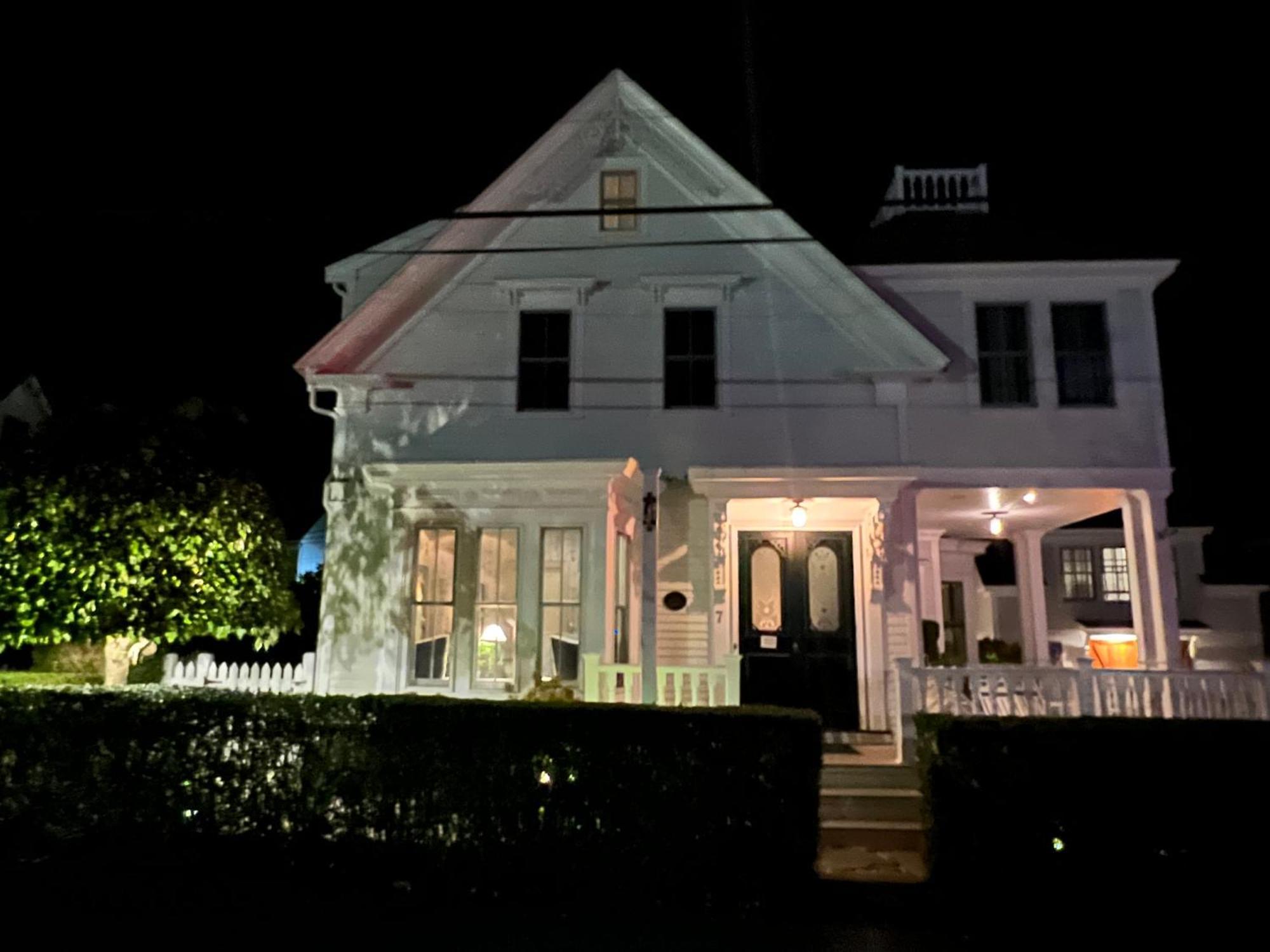 White Porch Inn Provincetown Exterior photo